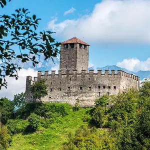 Гостевой дом Castello Di Zumelle, Мель
