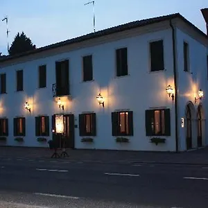 Hotel Fini